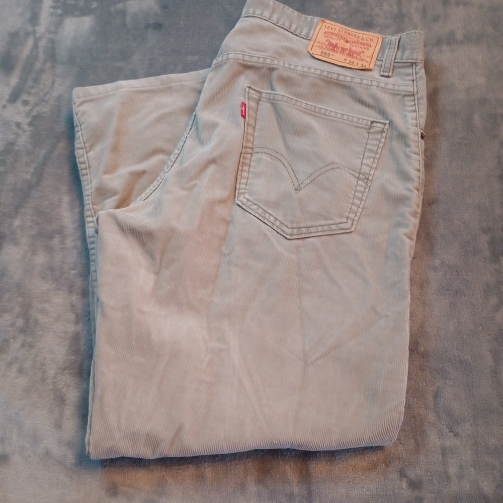 Levis 559 Jeans Mens 36x26 Khaki Relaxed Fit Straight Corduroy Cords HEMMED